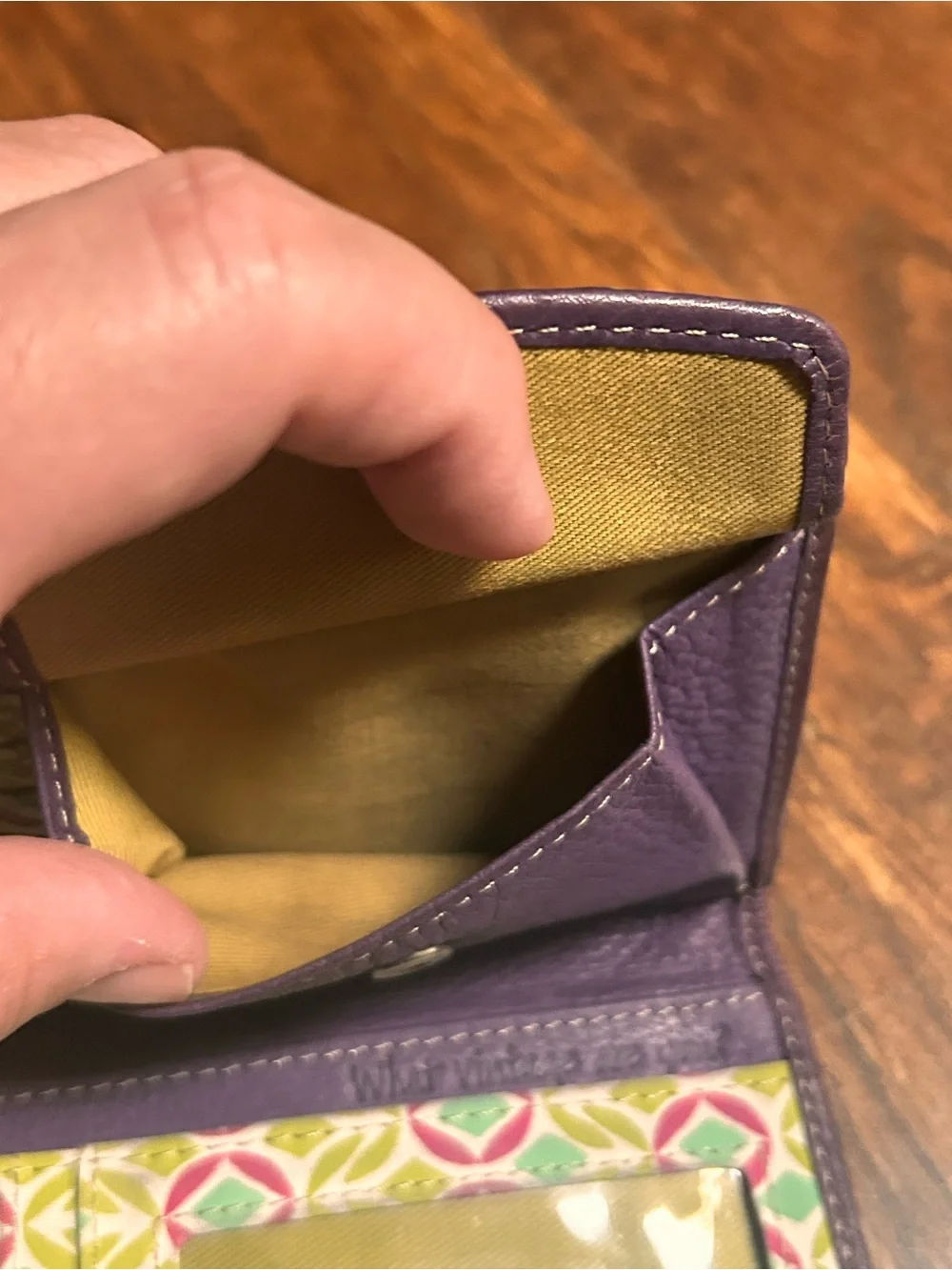 Fossil Plum Leather Wristlet with green  Zippers and Zip Pockets Y2K